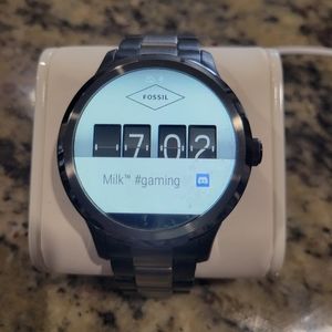 Men's smart watch NIB
